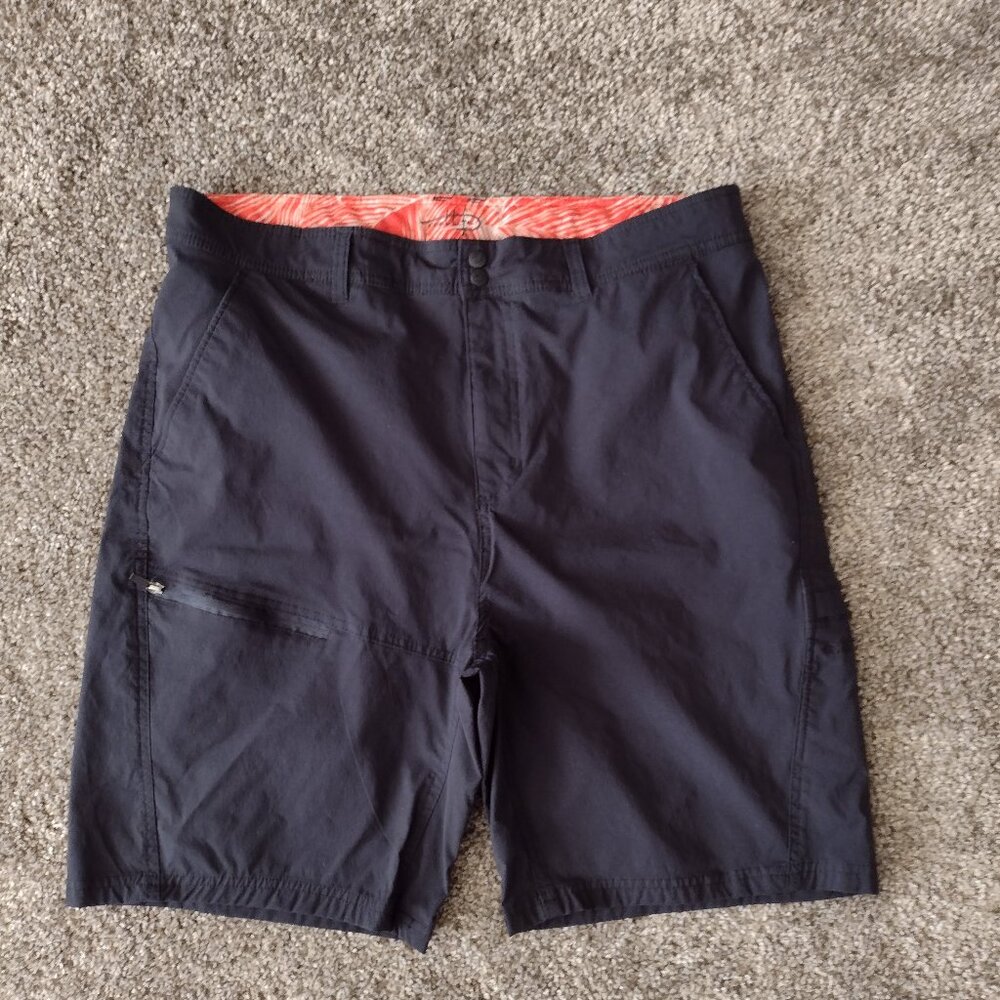 Reel Life Shorts Men XL Riptide Black Stretch Water Resistant Pockets